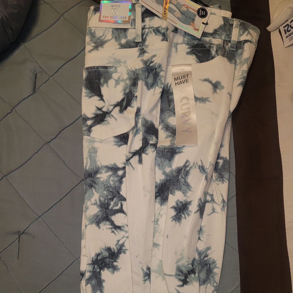Jeans - Picture 1 of 4